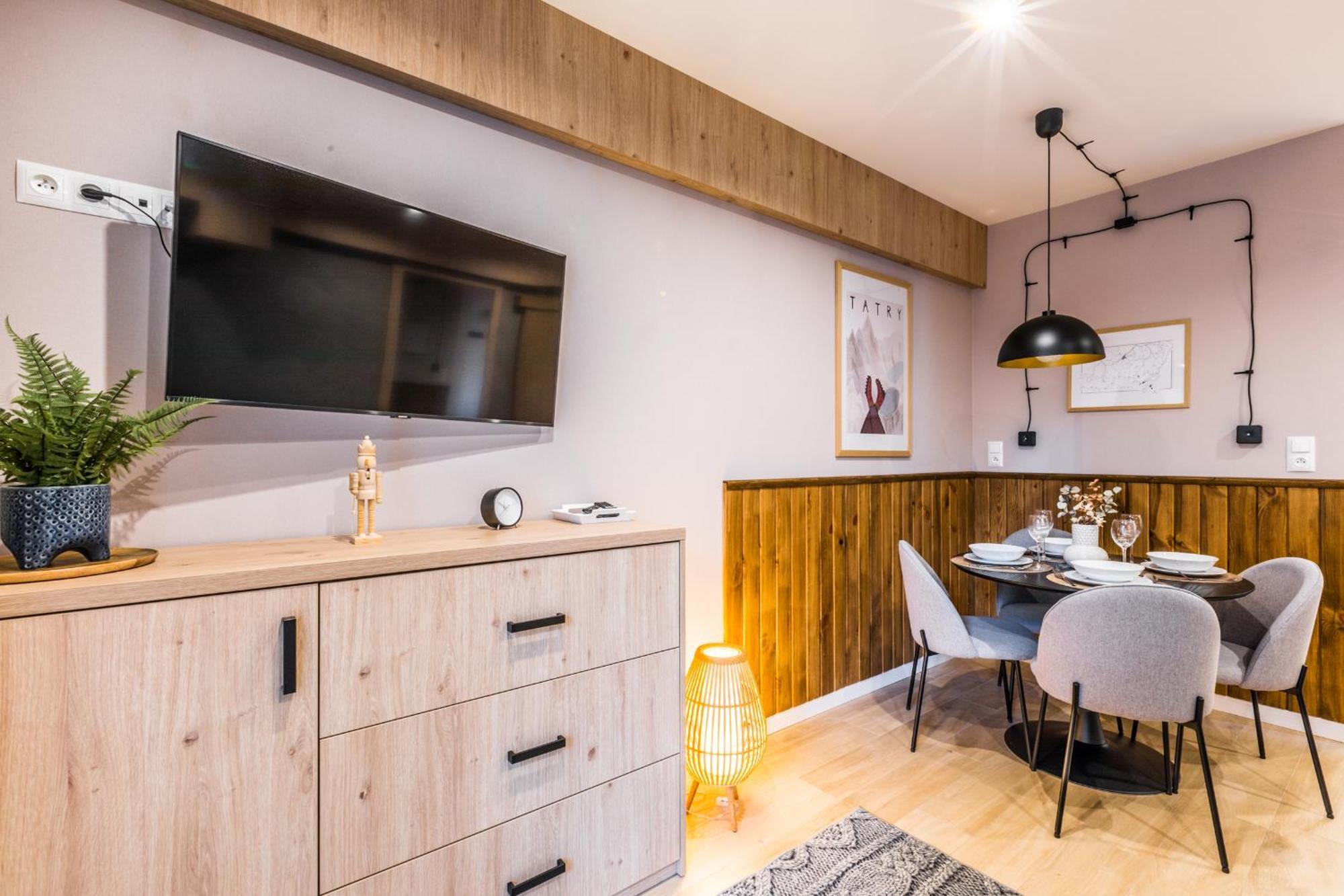 Aparthotel Lucylla Закопане Экстерьер фото
