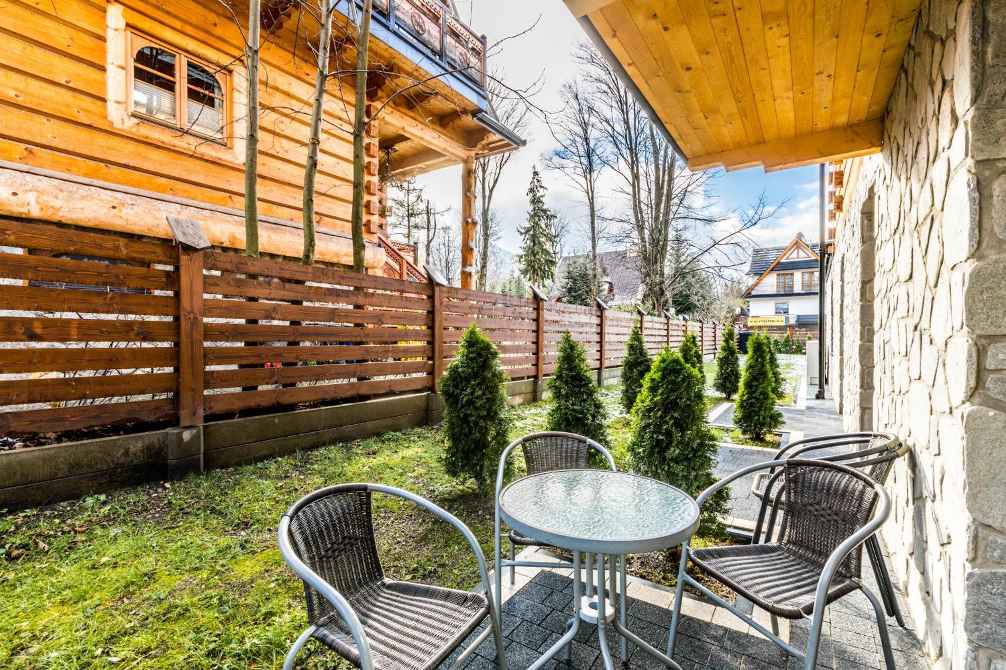 Aparthotel Lucylla Закопане Экстерьер фото
